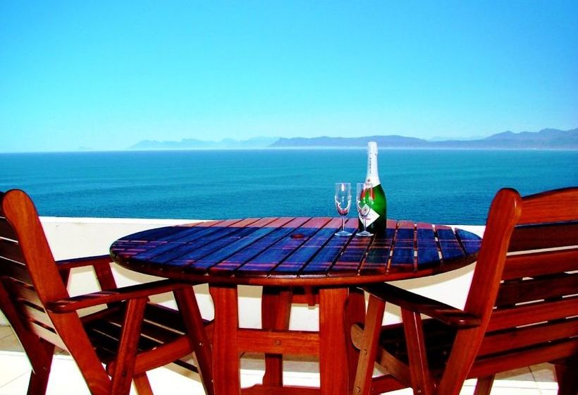 Bed and Breakfast Kleinzee Oceanfront Guesthouse 9