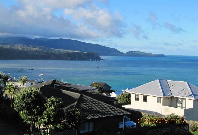 Pacific View Bed And Breakfast 1