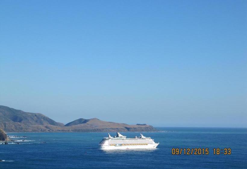 Pacific View Bed And Breakfast 6