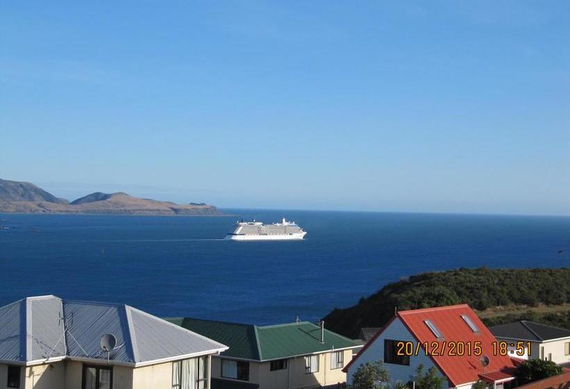 Pacific View Bed And Breakfast 7