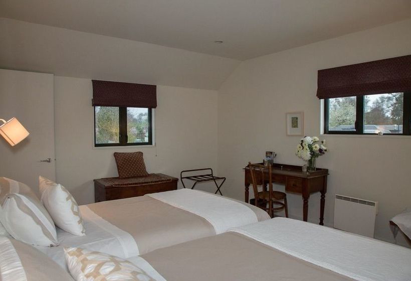 40 Thornycroft Street Bed & Breakfast 11