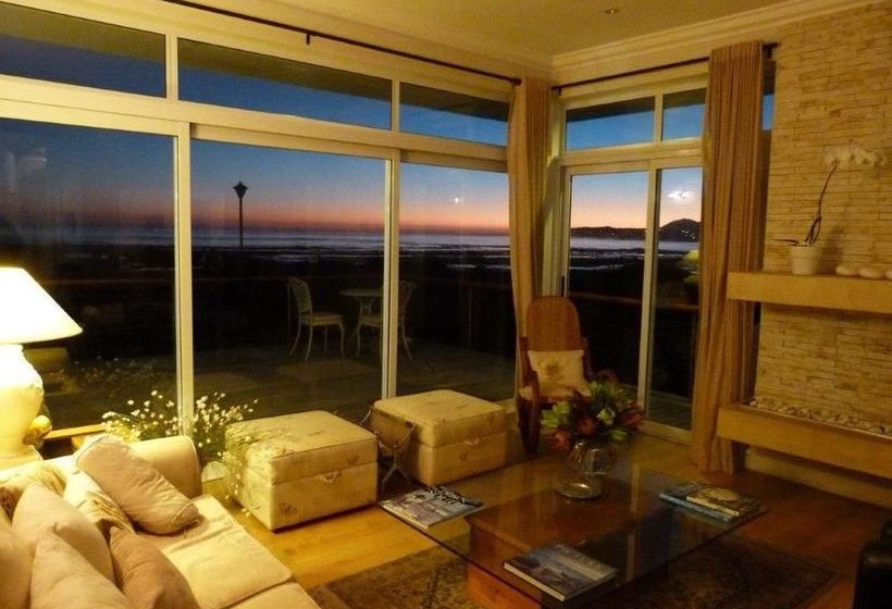 Pension 138 Marine Beachfront Guesthouse 1