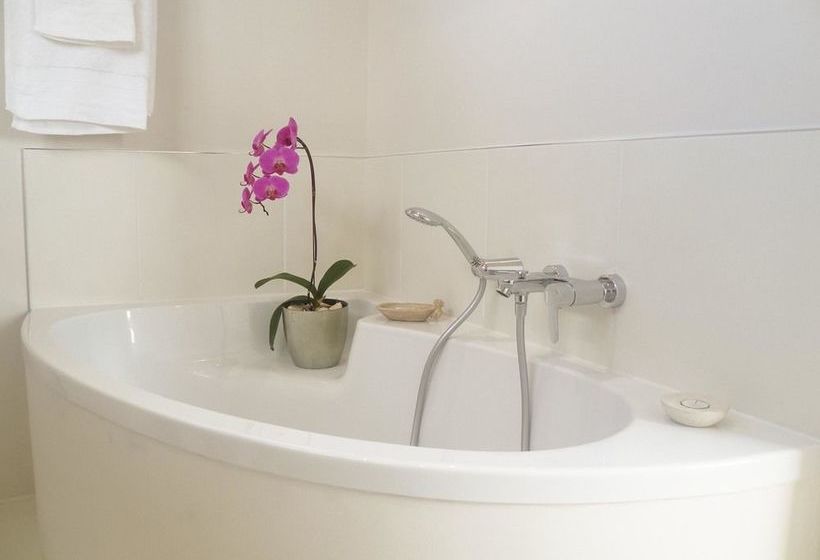 Pension 138 Marine Beachfront Guesthouse 17