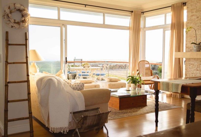 Pension 138 Marine Beachfront Guesthouse 2