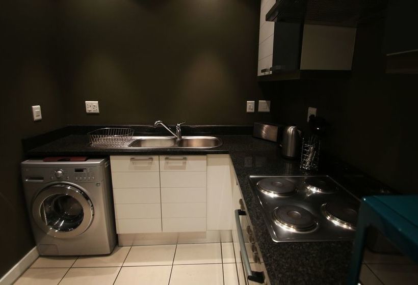 1109 The Decks At 67 Long Street 11