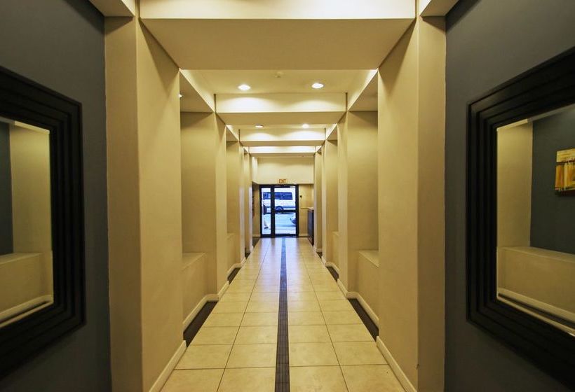 1109 The Decks At 67 Long Street 2