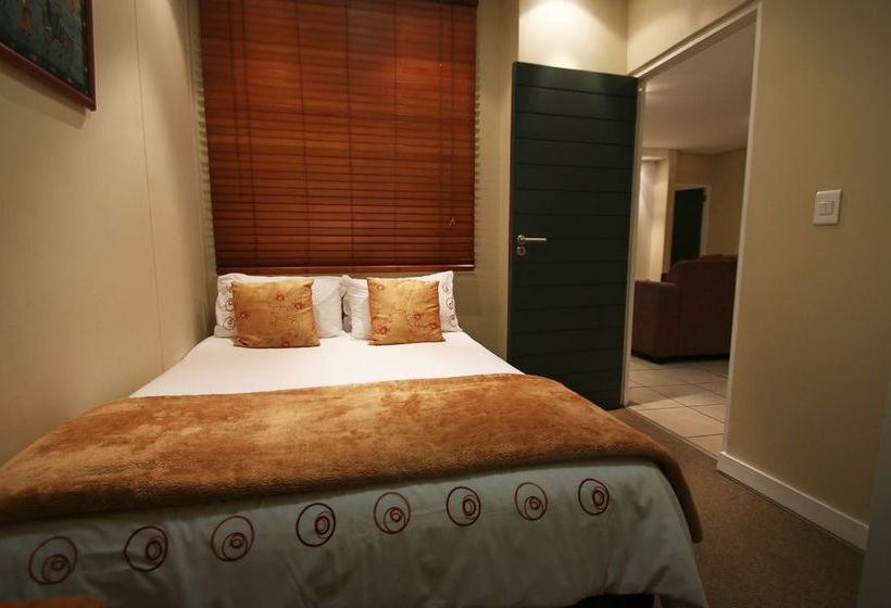 1109 The Decks At 67 Long Street 7