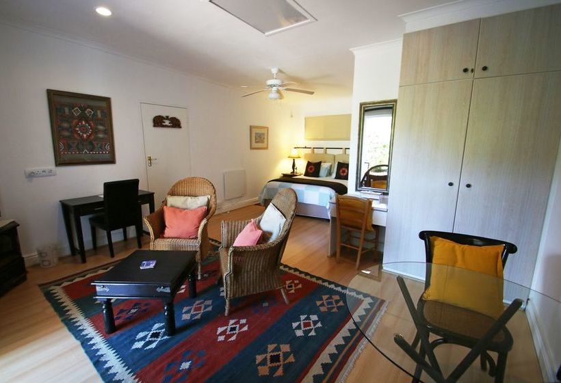 Pension Paradiso Guest House 18