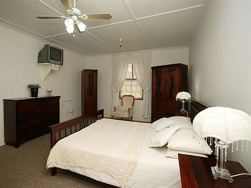 Bed and Breakfast District Six Guesthouse 5