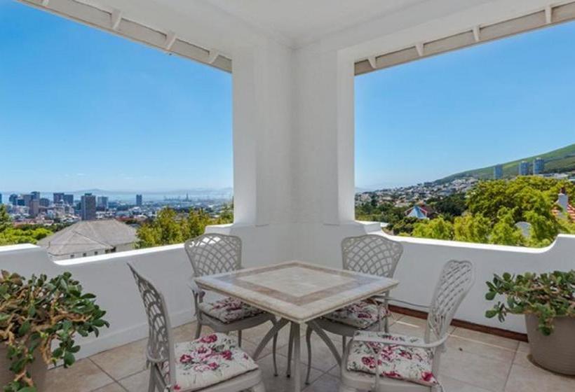 Pension Abbey Manor Luxury Guesthouse 12