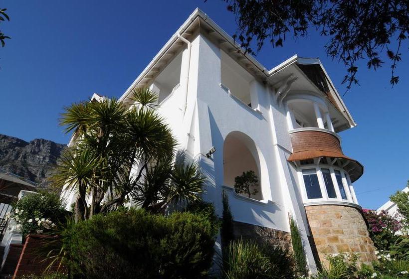 Pension Abbey Manor Luxury Guesthouse 4