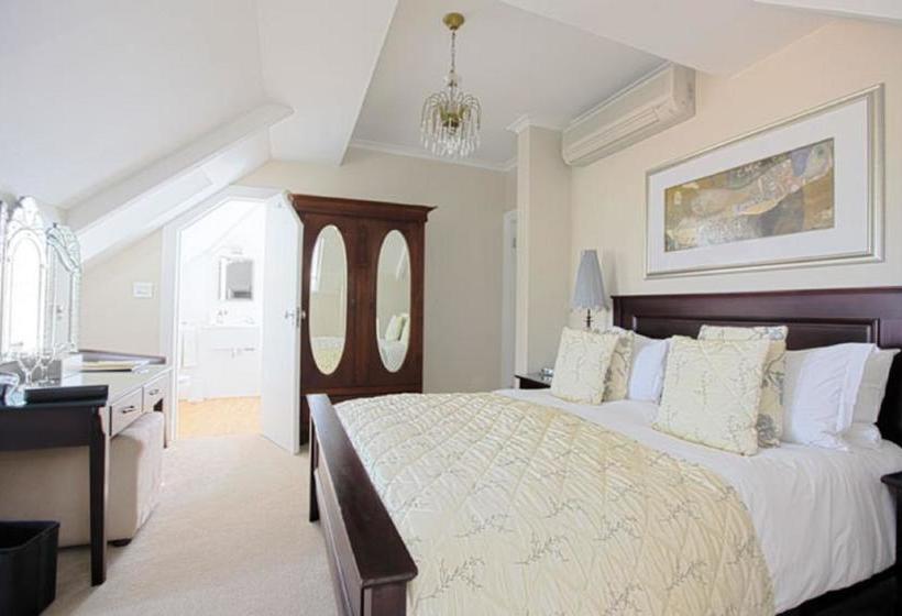 Pension Abbey Manor Luxury Guesthouse 8