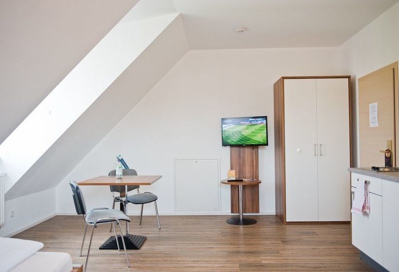 Boardinghouse Neustadt 8