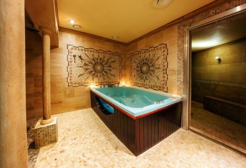 Olympik Hotel And Spa 9