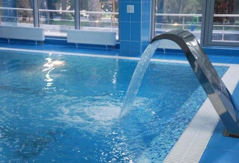 Hotel Amaks Shakhtyor 5