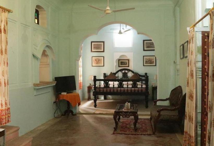 Hotel Mahalkhas Palace 4