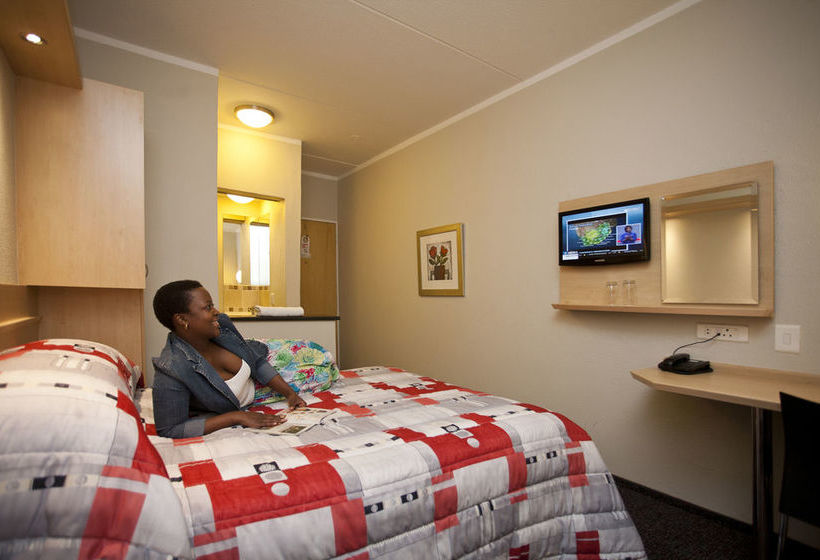 Hotel Road Lodge Carnival City 16
