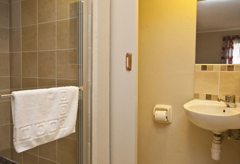 Hotel Road Lodge Carnival City 18