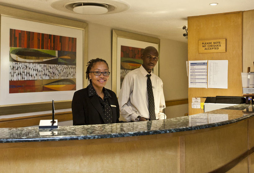 Hotel Road Lodge Carnival City 4