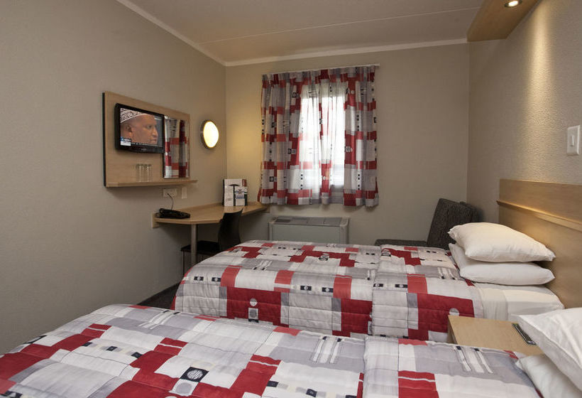 Hotel Road Lodge Carnival City 7