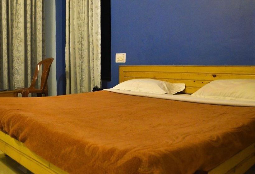 Hotel Greenwoods Inn 4