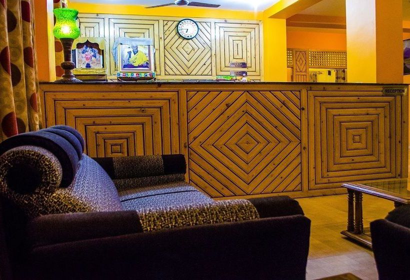 Hotel Greenwoods Inn 7