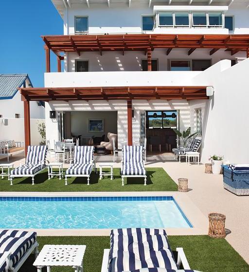 Bed and Breakfast One Marine Drive Boutique