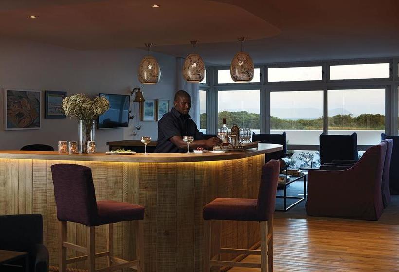 Bed and Breakfast One Marine Drive Boutique 4