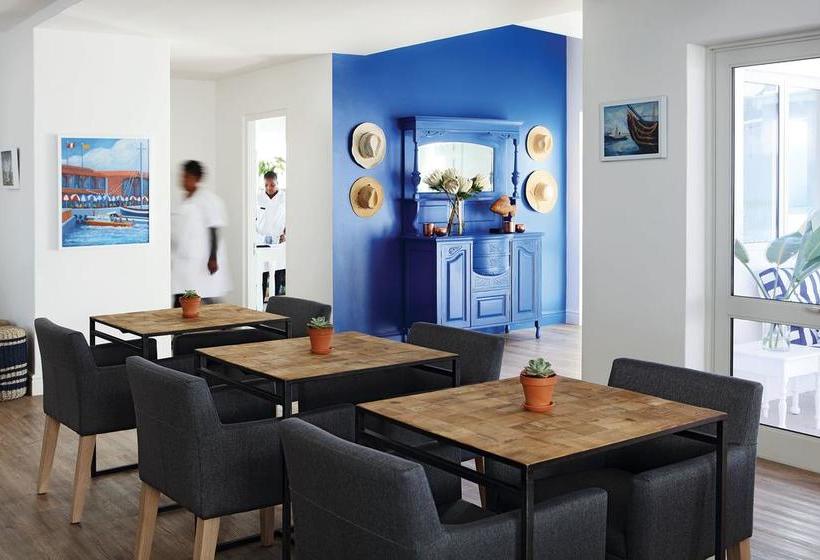 Bed and Breakfast One Marine Drive Boutique 6