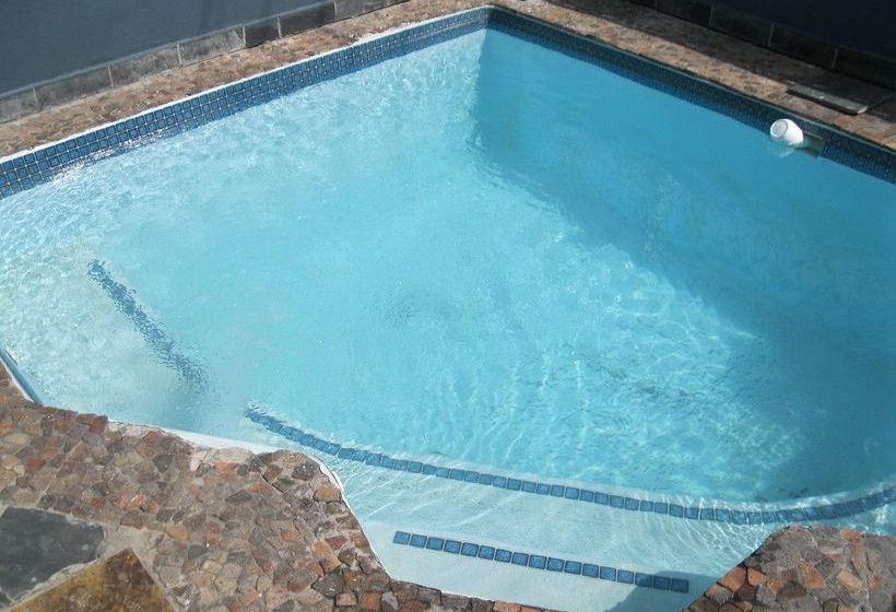 Pension Leeuwenzee Guest House 11