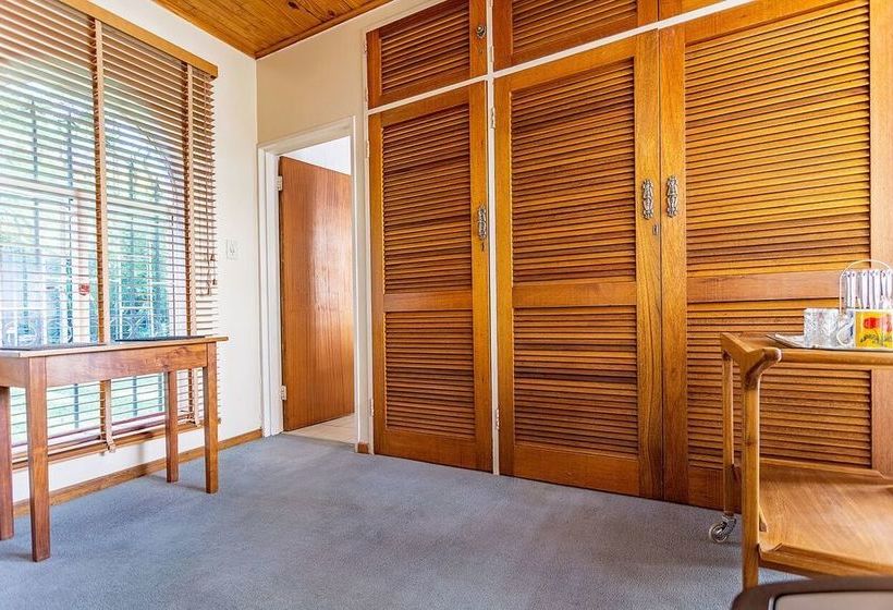 Pension Bay Tree Guest House 10