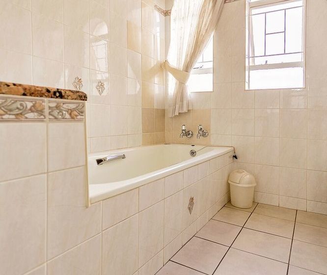 Pension Bay Tree Guest House 15