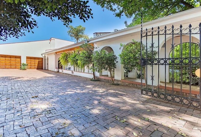 Pension Bay Tree Guest House 18