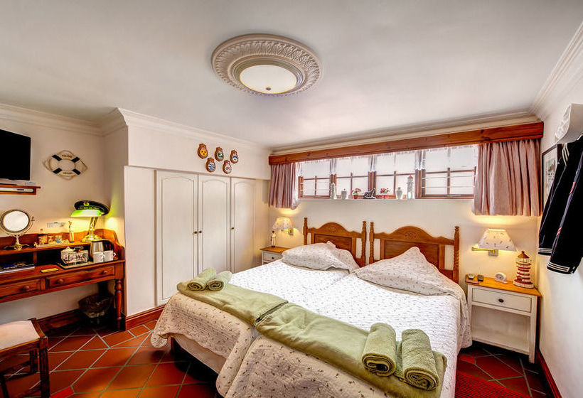 Cheriton Guest House Bed And Breakfast 10