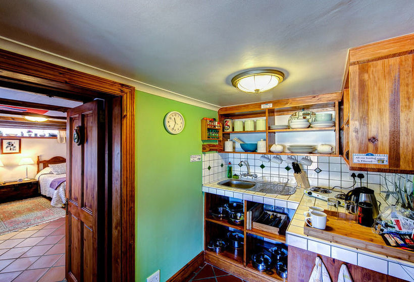 Cheriton Guest House Bed And Breakfast 13