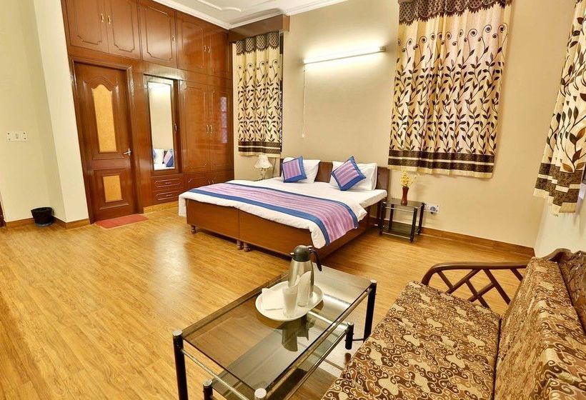 OYO 402 Hotel Noida Residency 10