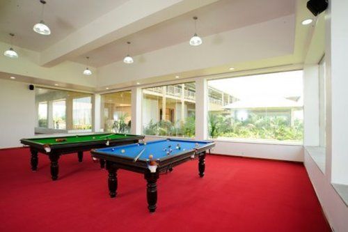 Hotel Aarohi Starz Club & Spa 10