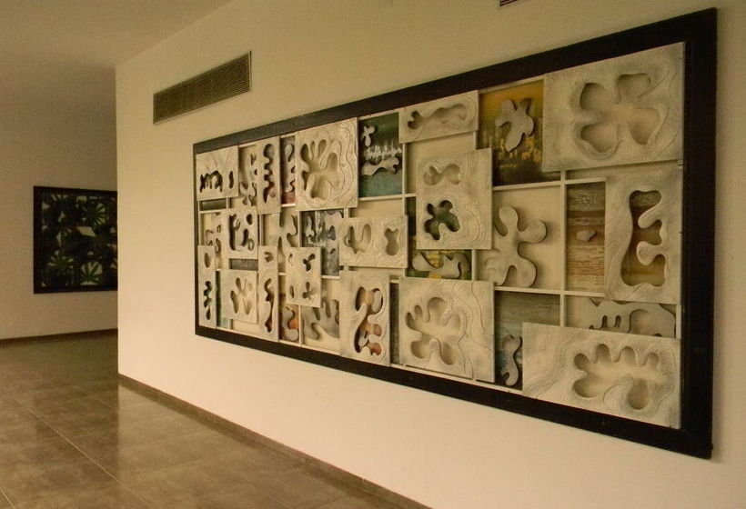 Hotel Aarohi Starz Club & Spa 15