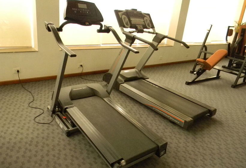 Hotel Aarohi Starz Club & Spa 5