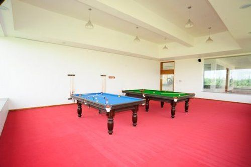 Hotel Aarohi Starz Club & Spa 9