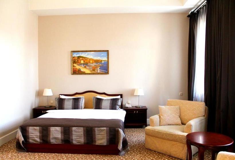 Hotel Al Pash Novomoskovskaya 16