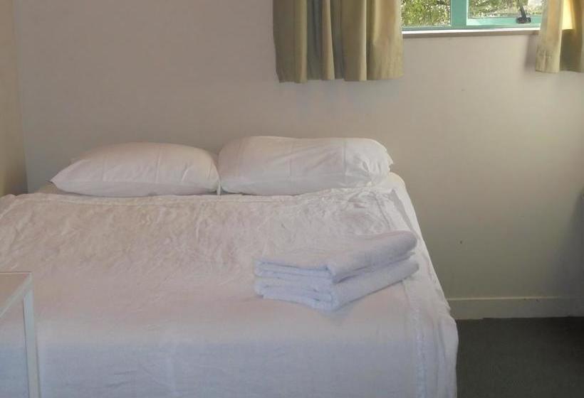 Utopian Motel Taupo 11