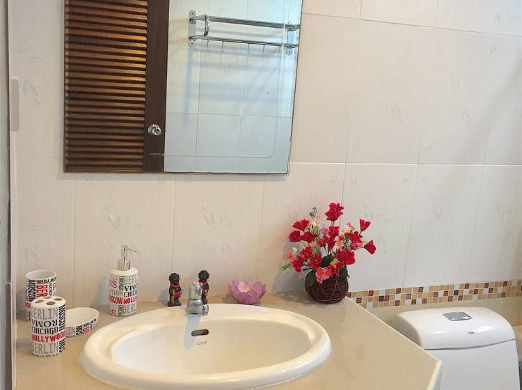 Cosy 2 Bedrooms House 16