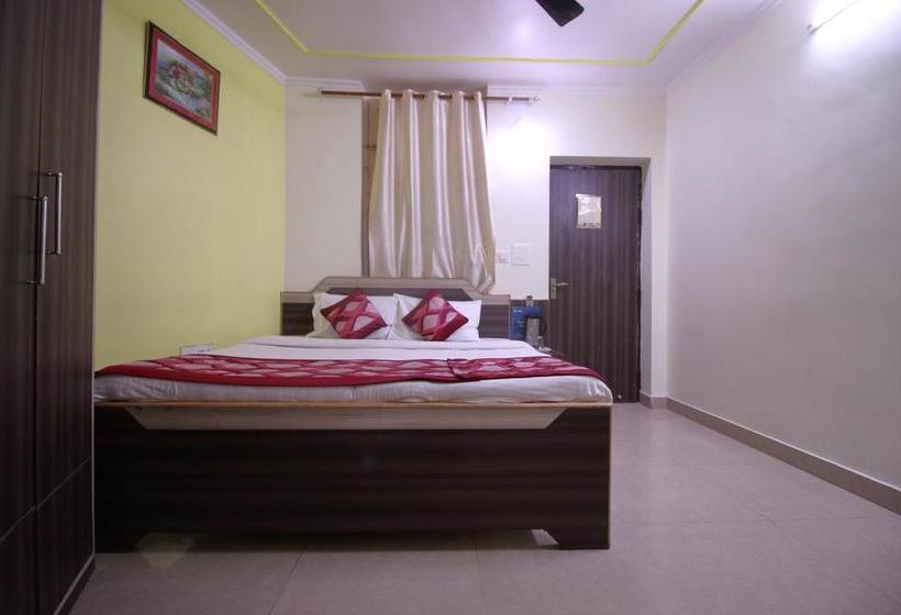 Hotel Oyo Rooms Near Railway Station 2 1