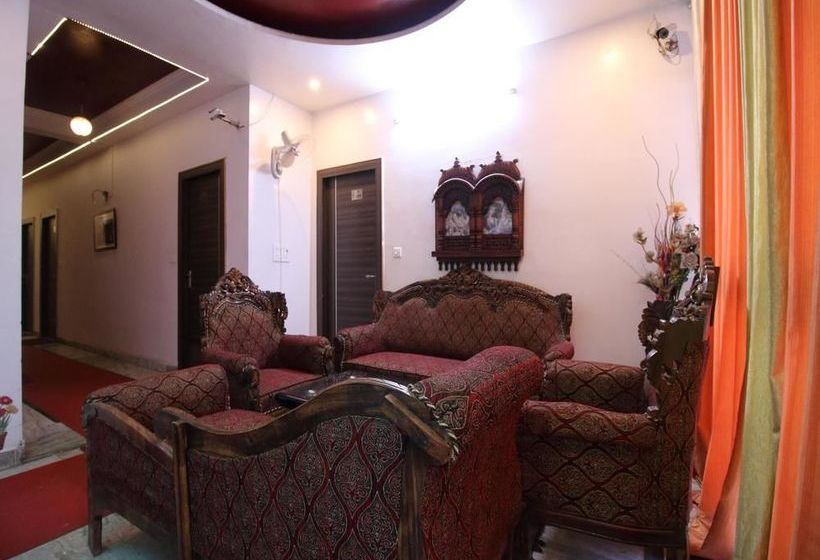 Hotel Oyo Rooms Near Railway Station 2 10