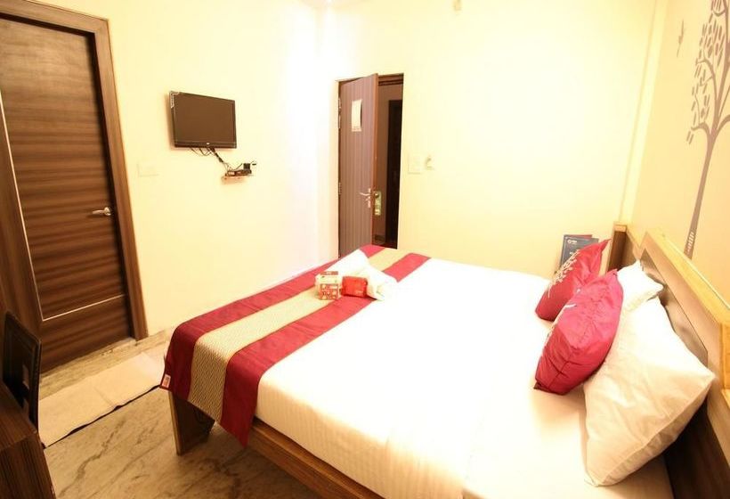 Hotel Oyo Rooms Near Railway Station 2 12
