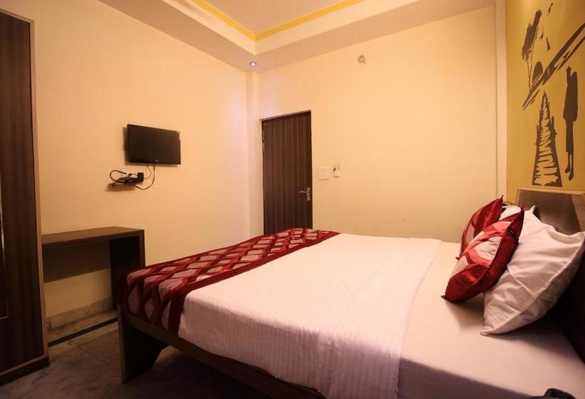 Hotel Oyo Rooms Near Railway Station 2 4