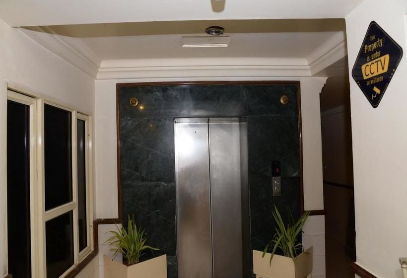 Hotel Oyo Premium Mall Road Bathinda Bathinda