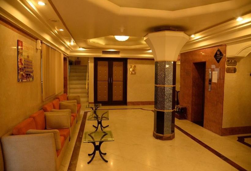 Hotel Oyo Premium Mall Road Bathinda 3