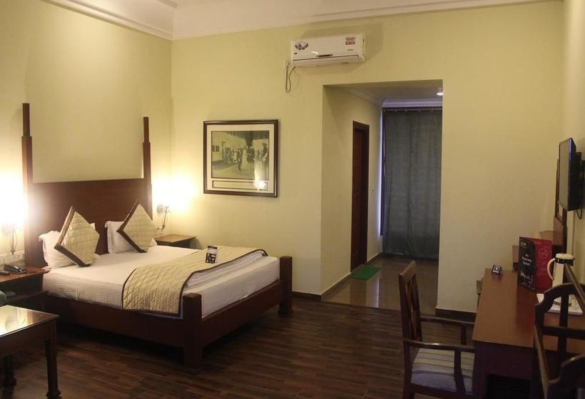 Hotel Oyo Premium The Waves Puri Odisha